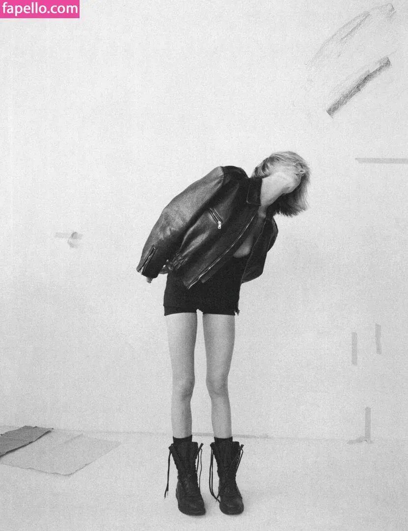 Hunter Schafer Onlyfans Photo Gallery 