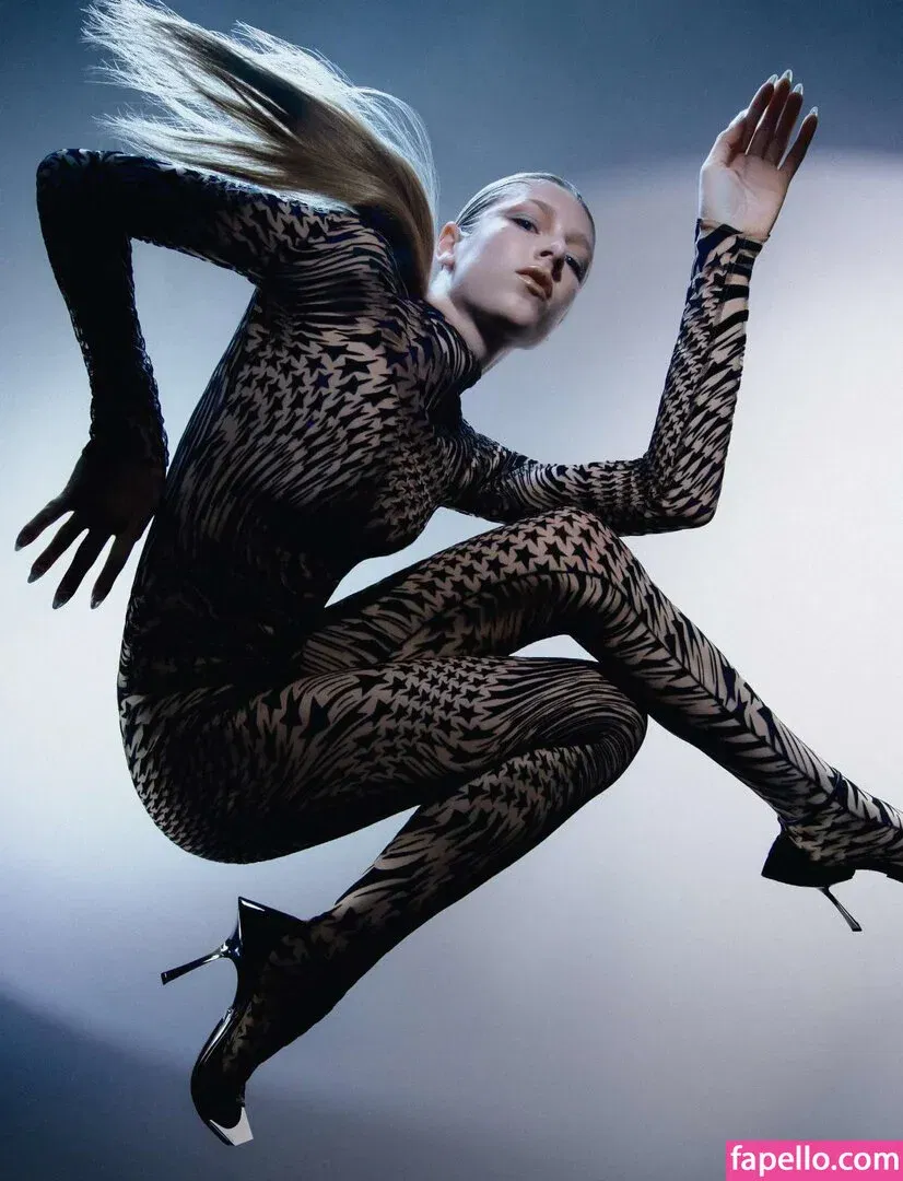 Hunter Schafer Onlyfans Photo Gallery 