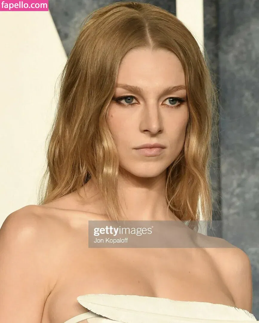 Hunter Schafer Onlyfans Photo Gallery 