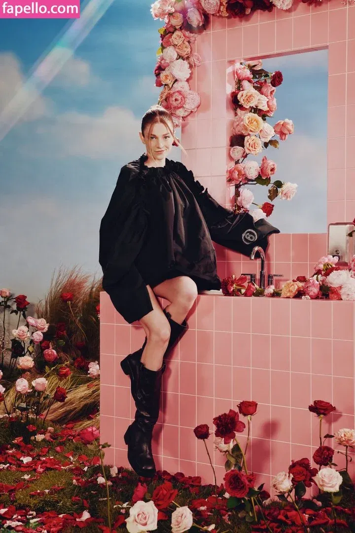 Hunter Schafer Onlyfans Photo Gallery 