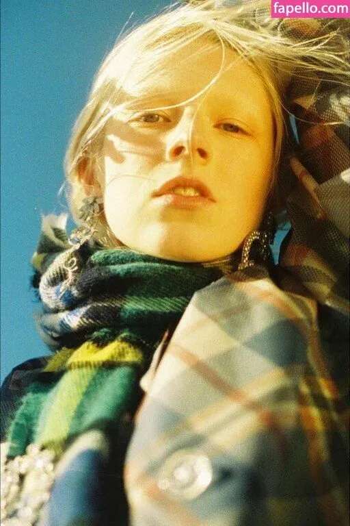 Hunter Schafer Onlyfans Photo Gallery 