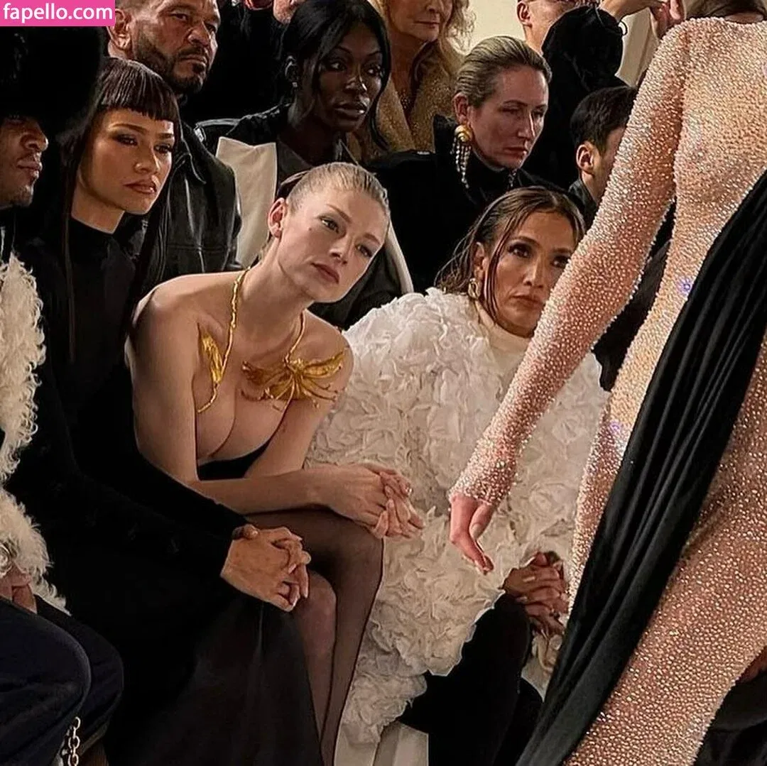 Hunter Schafer Onlyfans Photo Gallery 