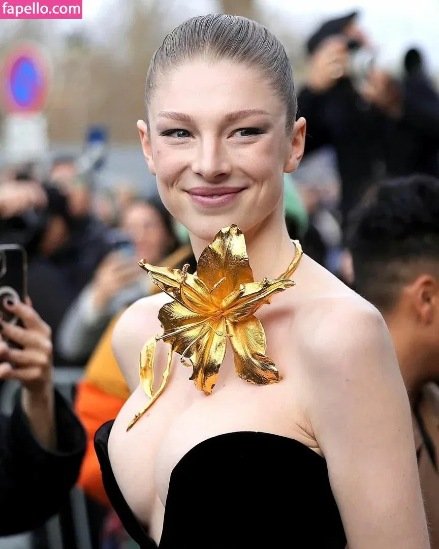 Hunter Schafer Onlyfans Photo Gallery 