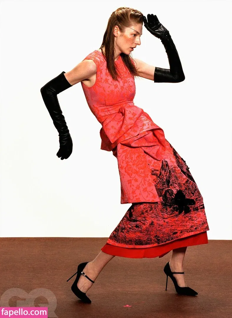 Hunter Schafer Onlyfans Photo Gallery 