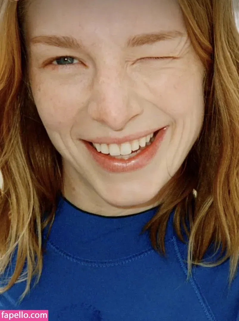 Hunter Schafer Onlyfans Photo Gallery 