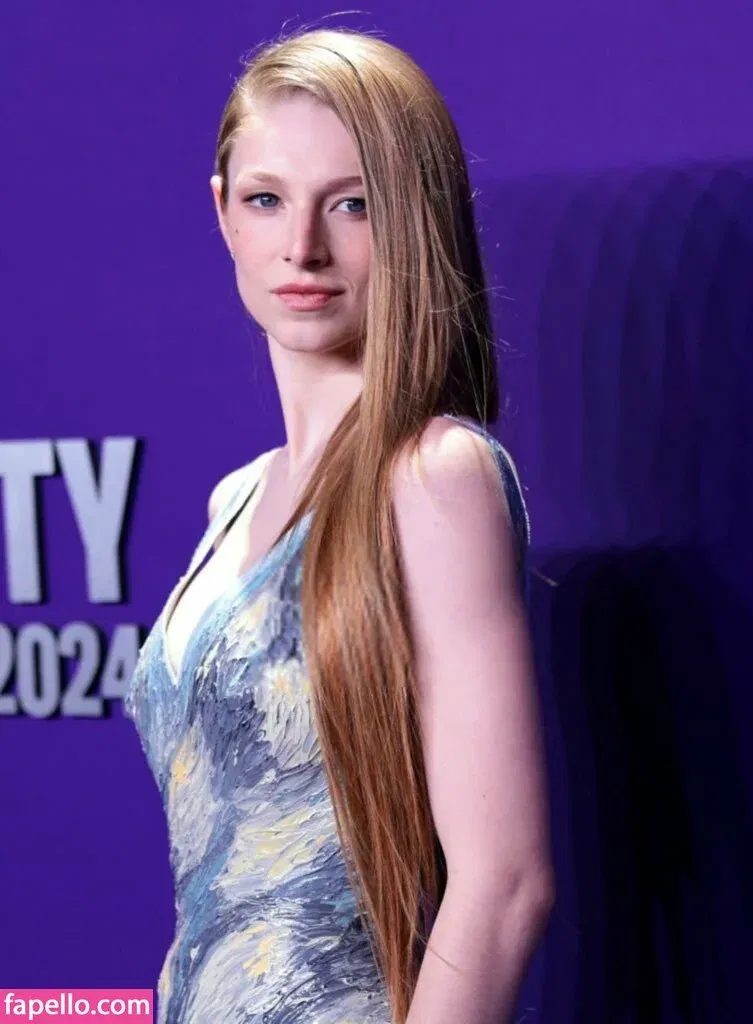 Hunter Schafer Onlyfans Photo Gallery 