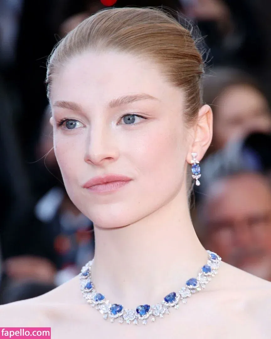 Hunter Schafer Onlyfans Photo Gallery 