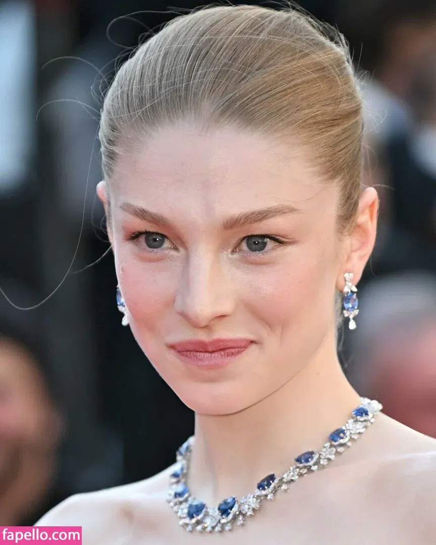 Hunter Schafer Onlyfans Photo Gallery 