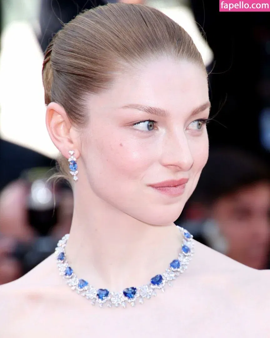 Hunter Schafer Onlyfans Photo Gallery 