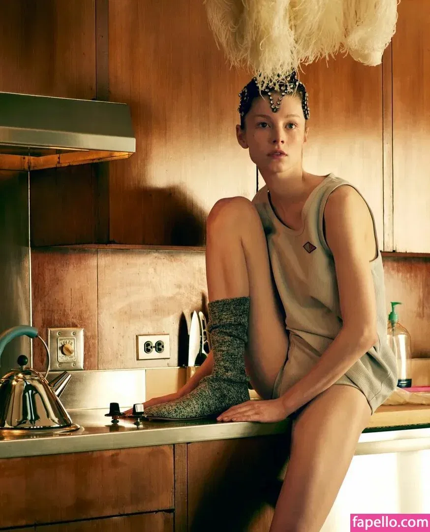 Hunter Schafer Onlyfans Photo Gallery 