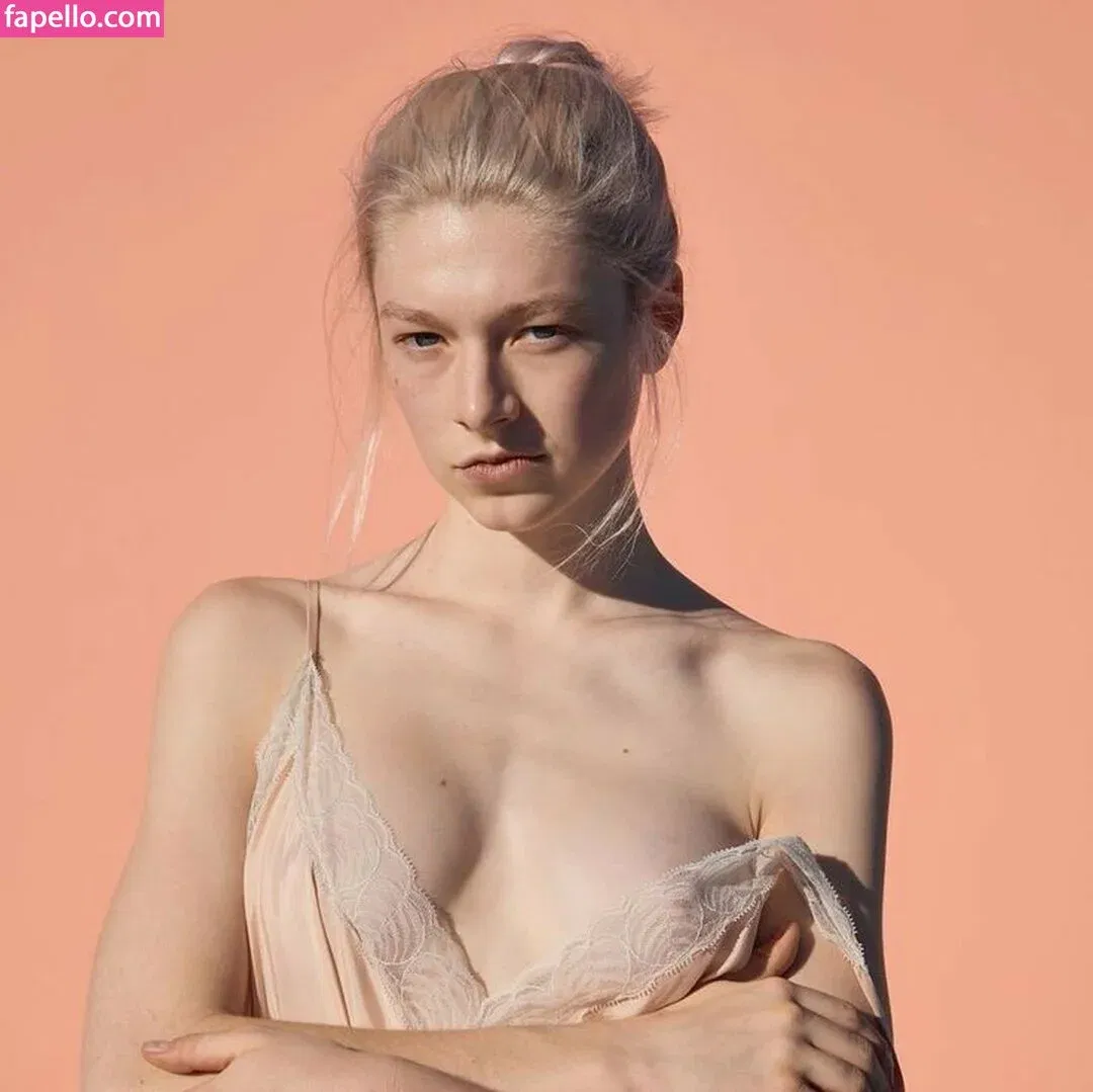 Hunter Schafer Onlyfans Photo Gallery 