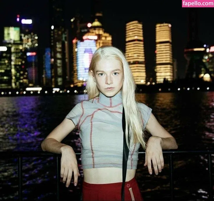 Hunter Schafer Onlyfans Photo Gallery 