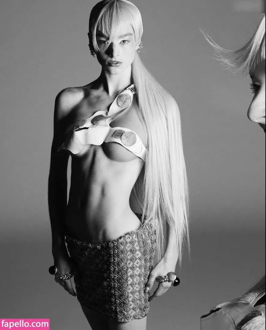 Hunter Schafer Onlyfans Photo Gallery 