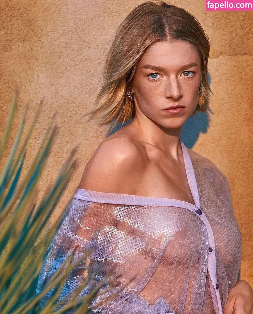 Hunter Schafer Onlyfans Photo Gallery 