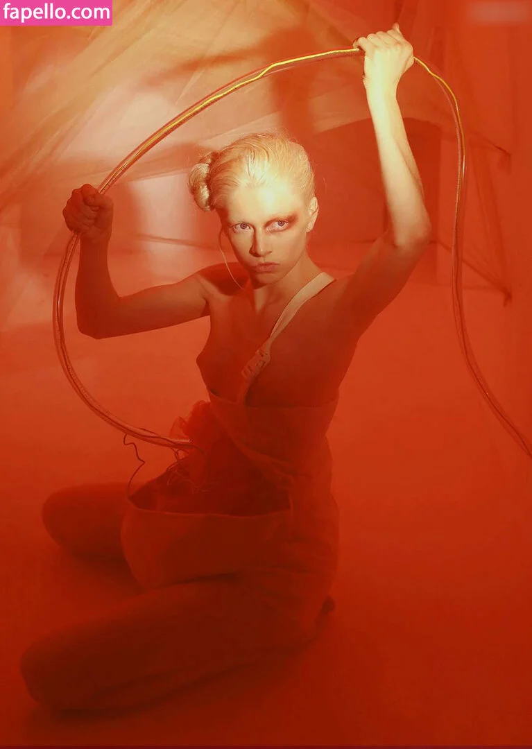 Hunter Schafer Onlyfans Photo Gallery 