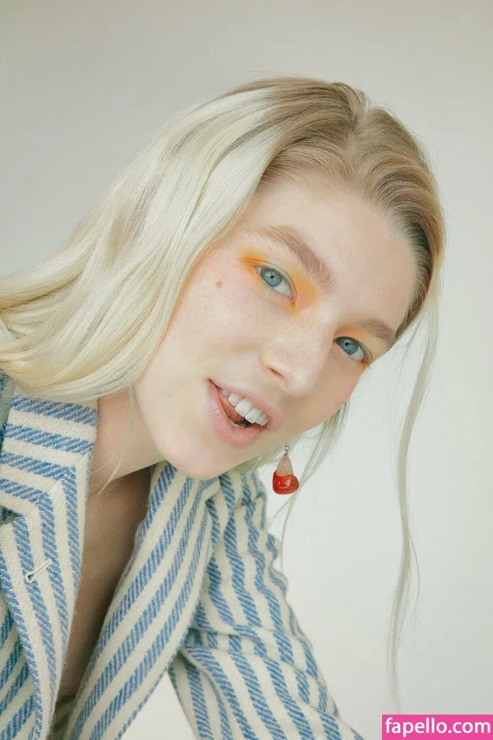 Hunter Schafer Onlyfans Photo Gallery 