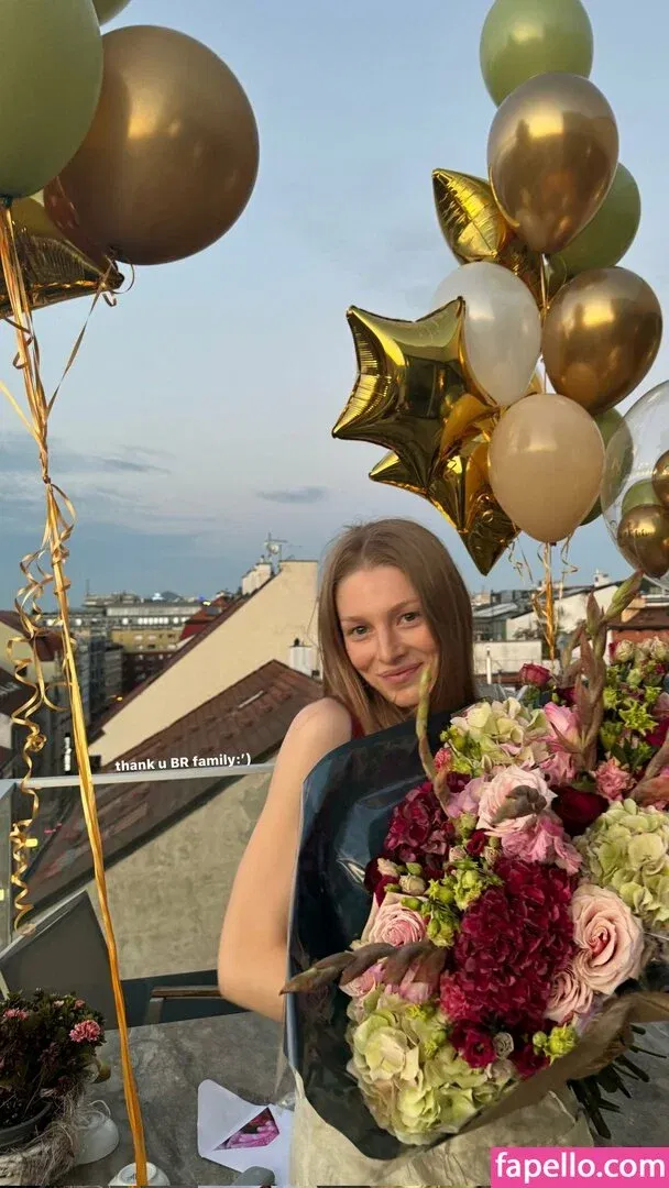 Hunter Schafer Onlyfans Photo Gallery 