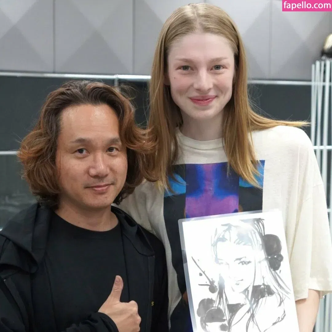 Hunter Schafer Onlyfans Photo Gallery 