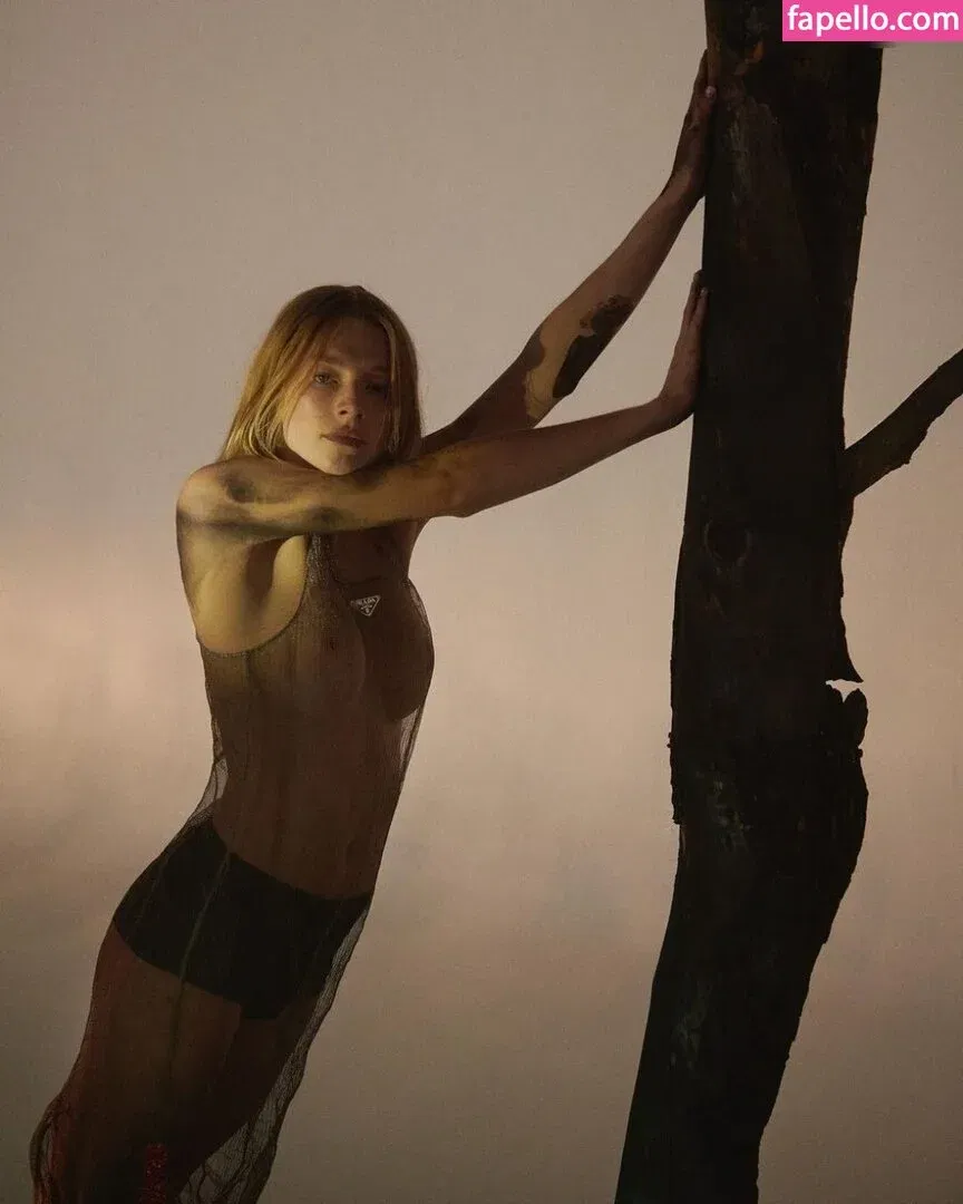 Hunter Schafer Onlyfans Photo Gallery 