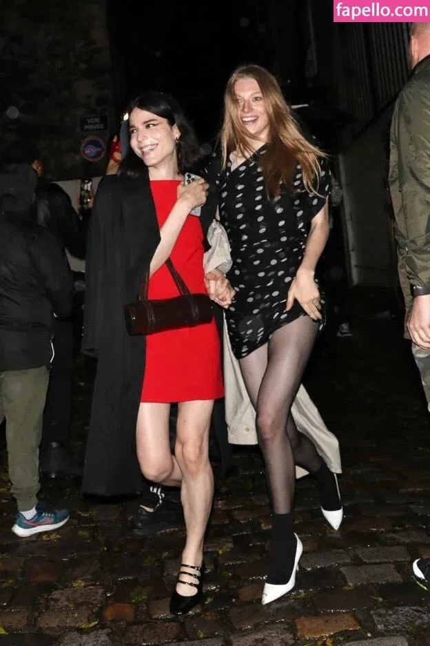 Hunter Schafer Onlyfans Photo Gallery 