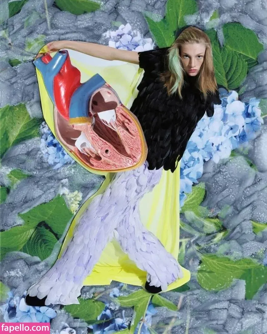 Hunter Schafer Onlyfans Photo Gallery 