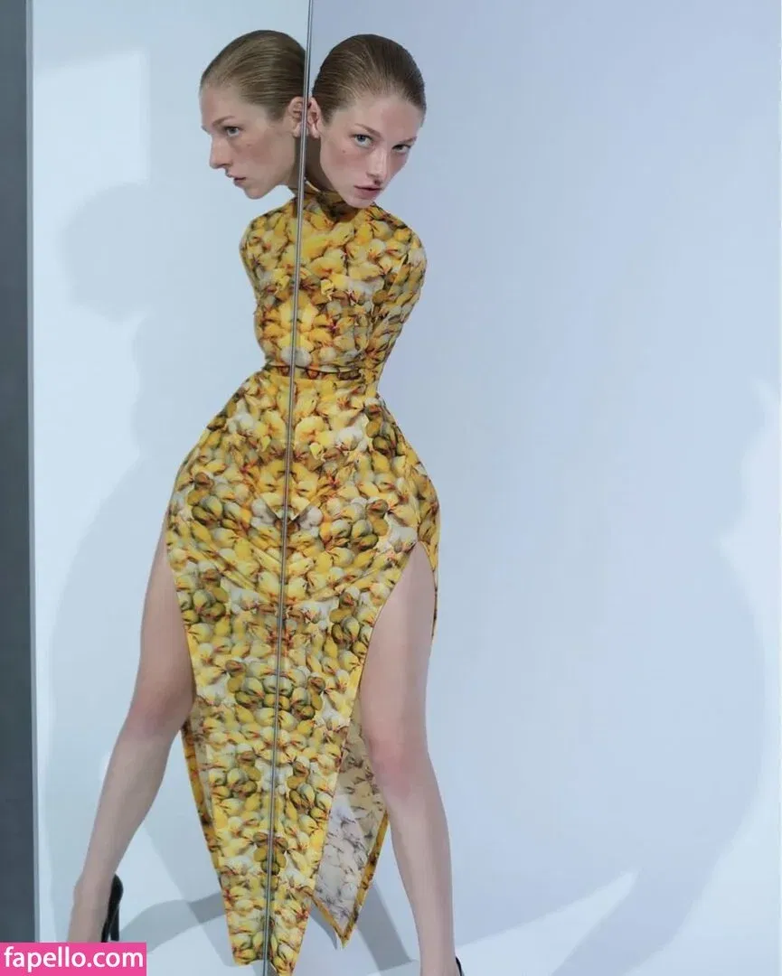 Hunter Schafer Onlyfans Photo Gallery 