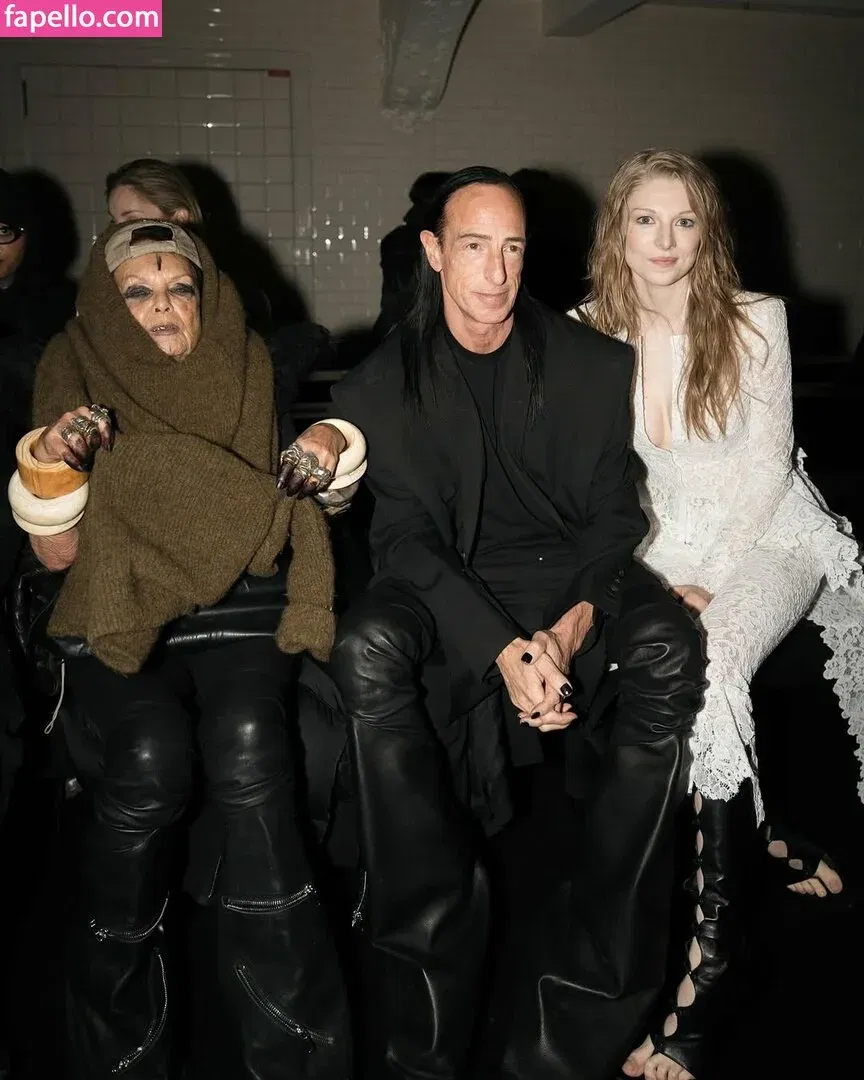 Hunter Schafer Onlyfans Photo Gallery 