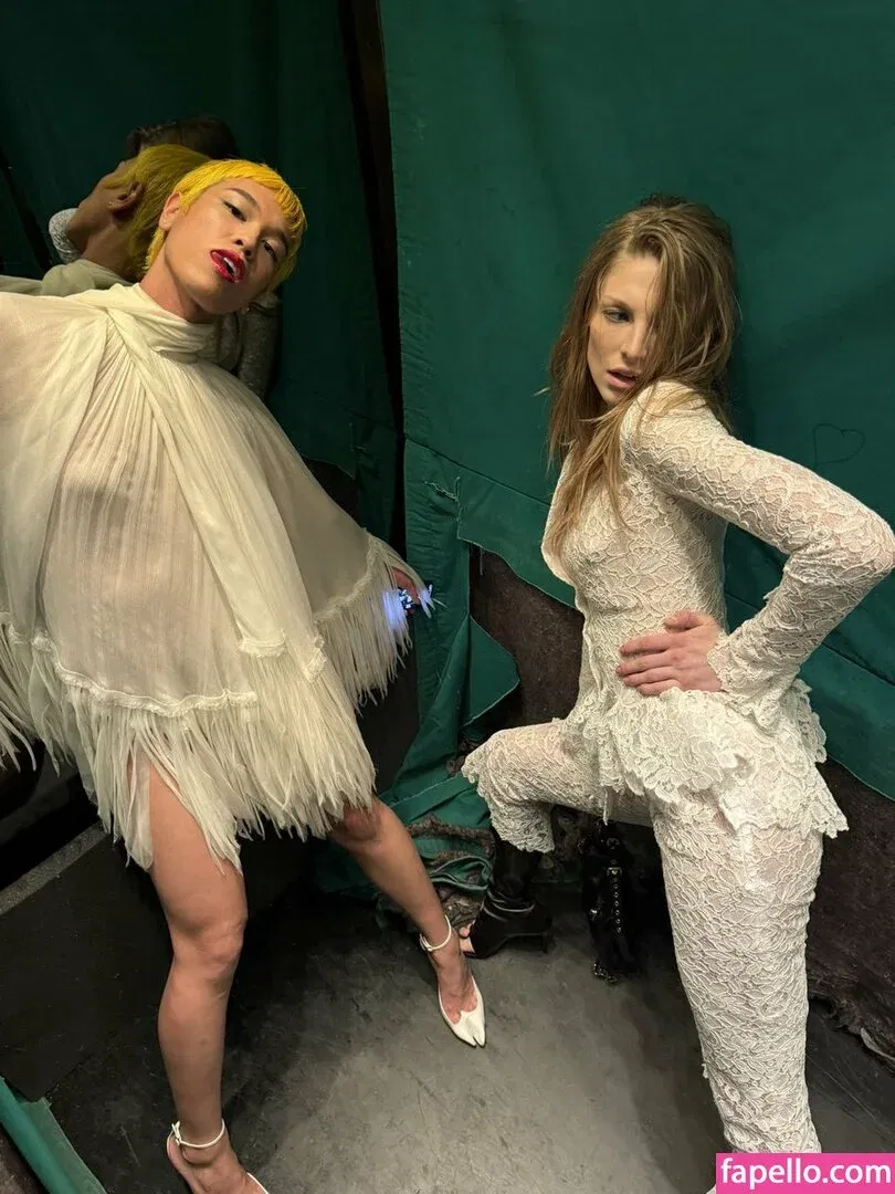 Hunter Schafer Onlyfans Photo Gallery 