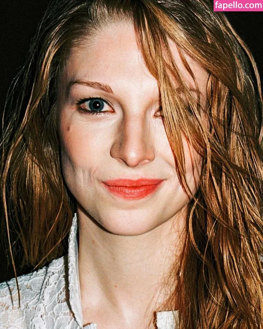 Hunter Schafer Onlyfans Photo Gallery 