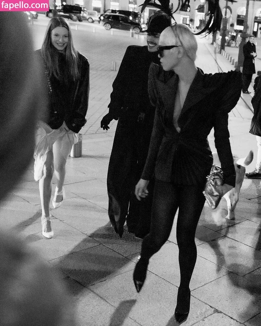 Hunter Schafer Onlyfans Photo Gallery 