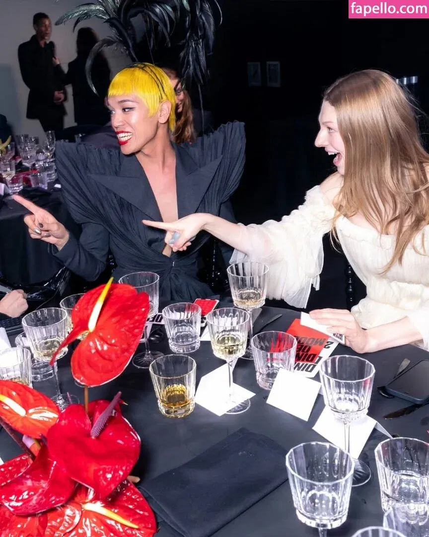 Hunter Schafer Onlyfans Photo Gallery 