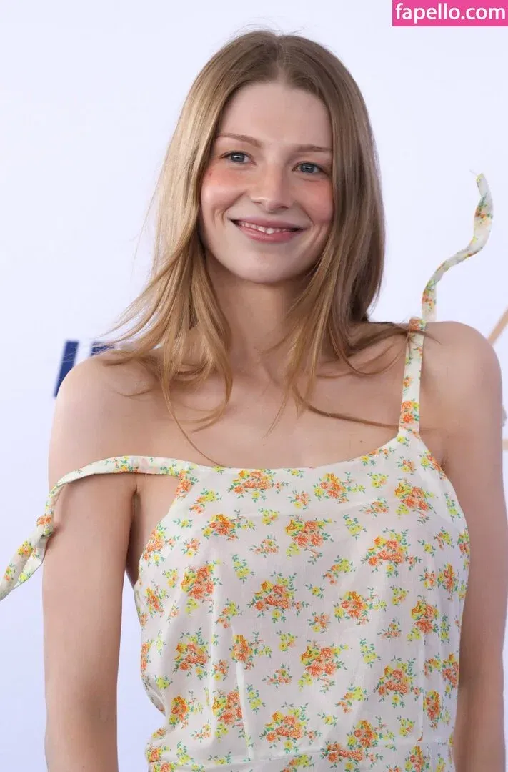 Hunter Schafer Onlyfans Photo Gallery 