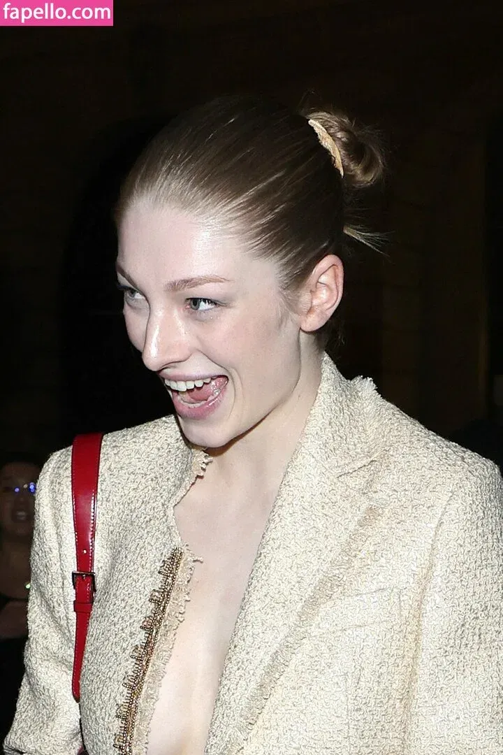 Hunter Schafer Onlyfans Photo Gallery 