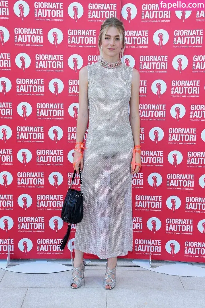 Hunter Schafer Onlyfans Photo Gallery 