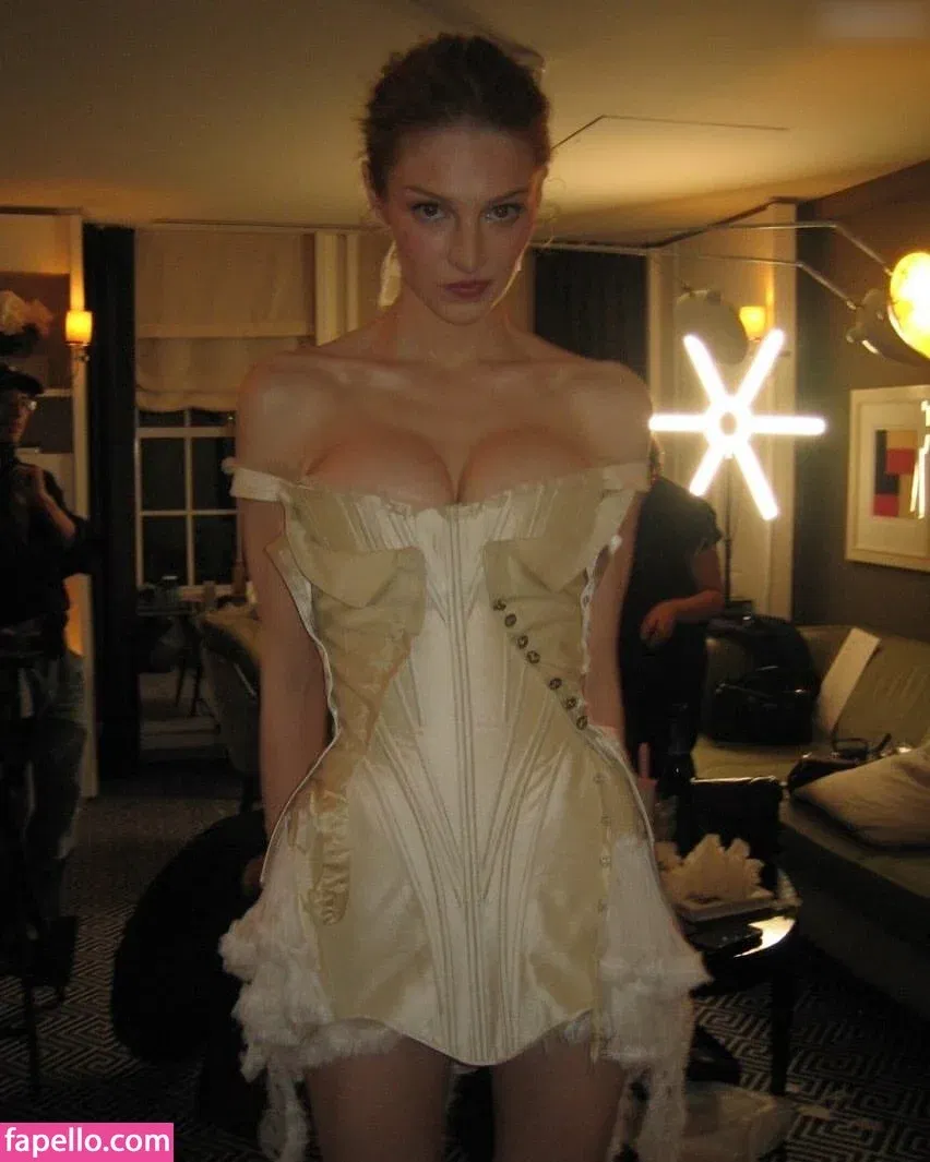 Hunter Schafer Onlyfans Photo Gallery 