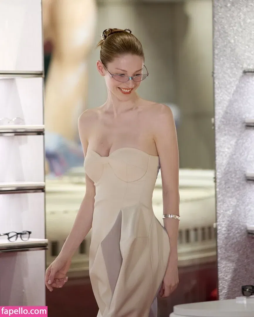 Hunter Schafer Onlyfans Photo Gallery 