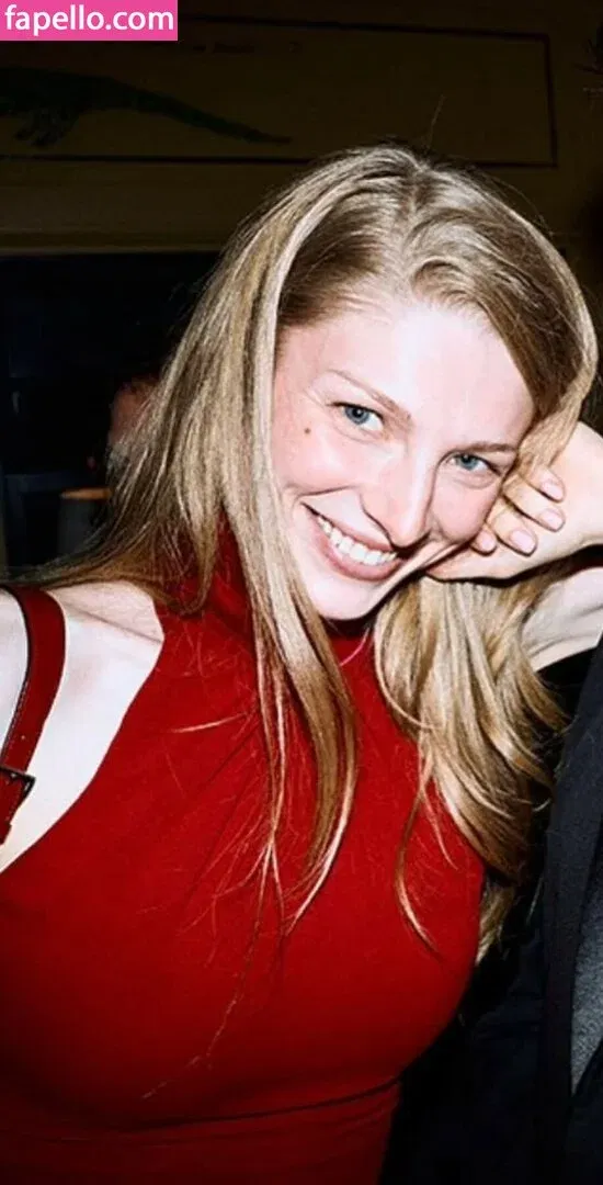 Hunter Schafer Onlyfans Photo Gallery 