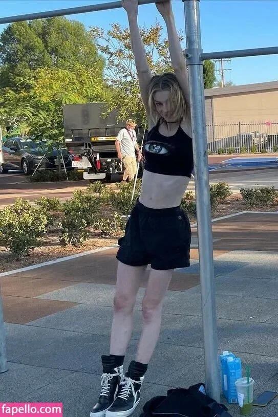 Hunter Schafer Onlyfans Photo Gallery 