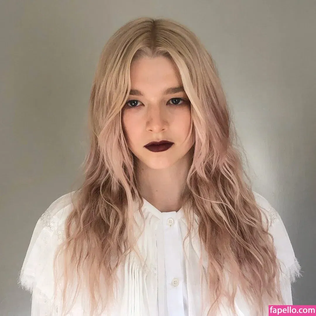 Hunter Schafer Onlyfans Photo Gallery 