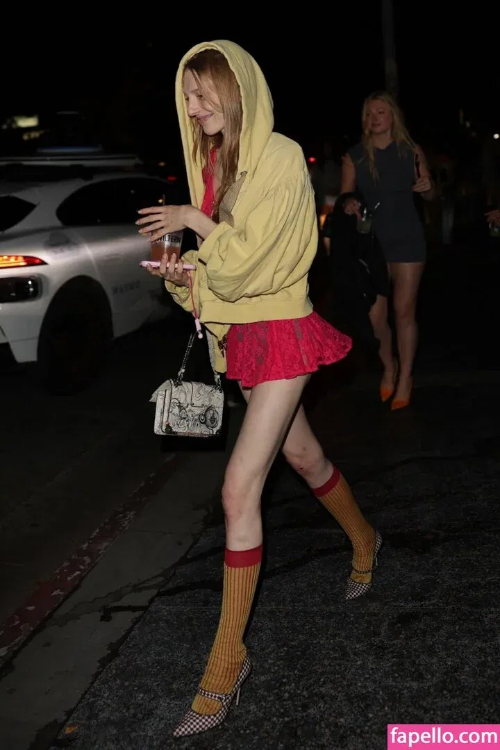 Hunter Schafer Onlyfans Photo Gallery 