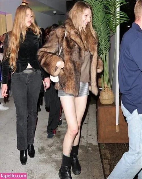 Hunter Schafer Onlyfans Photo Gallery 