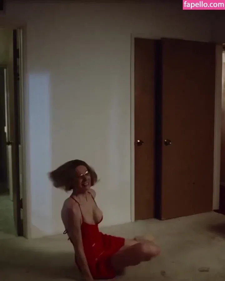 Hunter Schafer Onlyfans Photo Gallery 