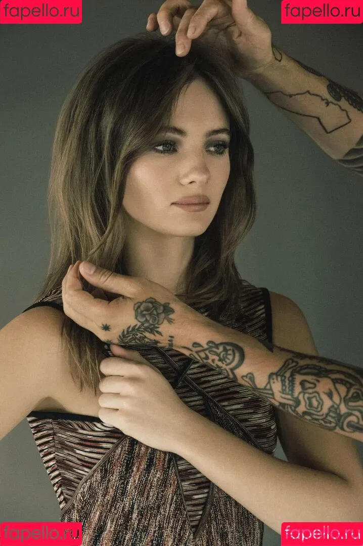 Freya Allan Onlyfans Photo Gallery 