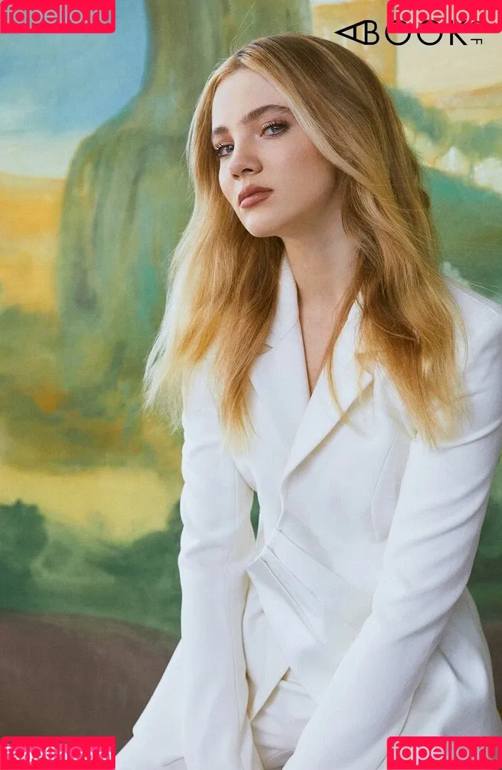 Freya Allan Onlyfans Photo Gallery 