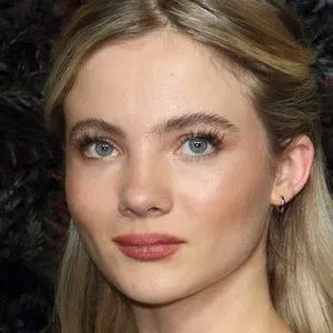 Freya Allan Onlyfans Photo Gallery 