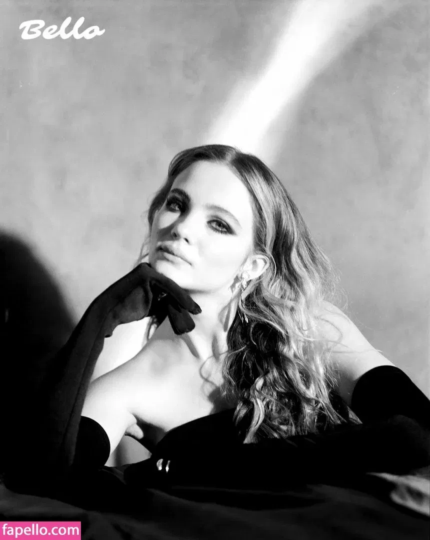 Freya Allan Onlyfans Photo Gallery 