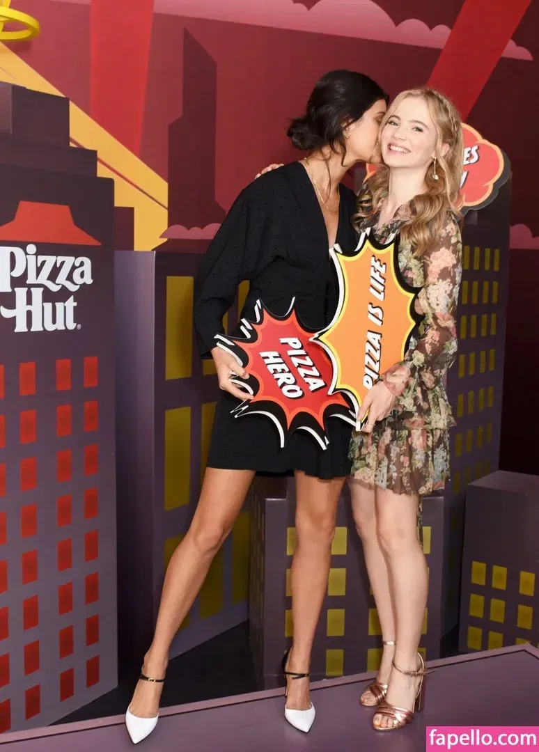 Freya Allan Onlyfans Photo Gallery 