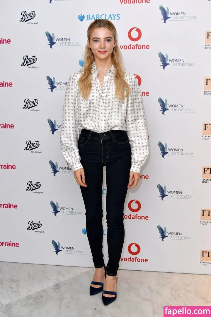 Freya Allan Onlyfans Photo Gallery 