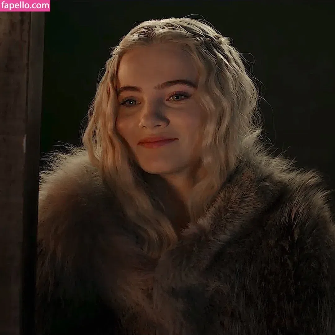 Freya Allan Onlyfans Photo Gallery 