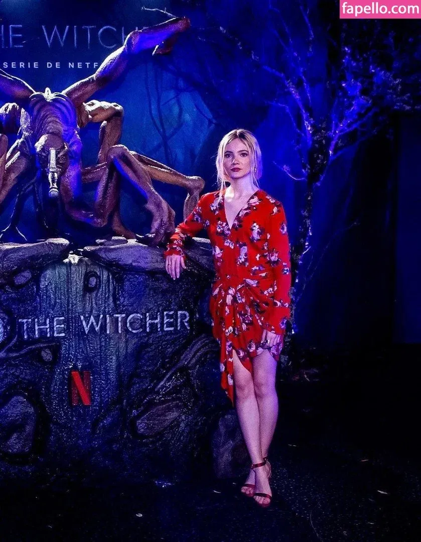 Freya Allan Onlyfans Photo Gallery 